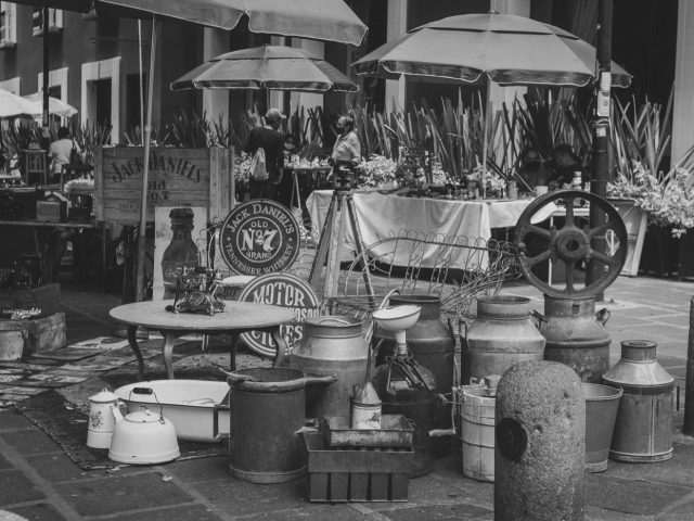 Voyage pour chiner et ramener des pièces de collection